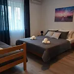 Apartment Dora-100M From The Central Beach